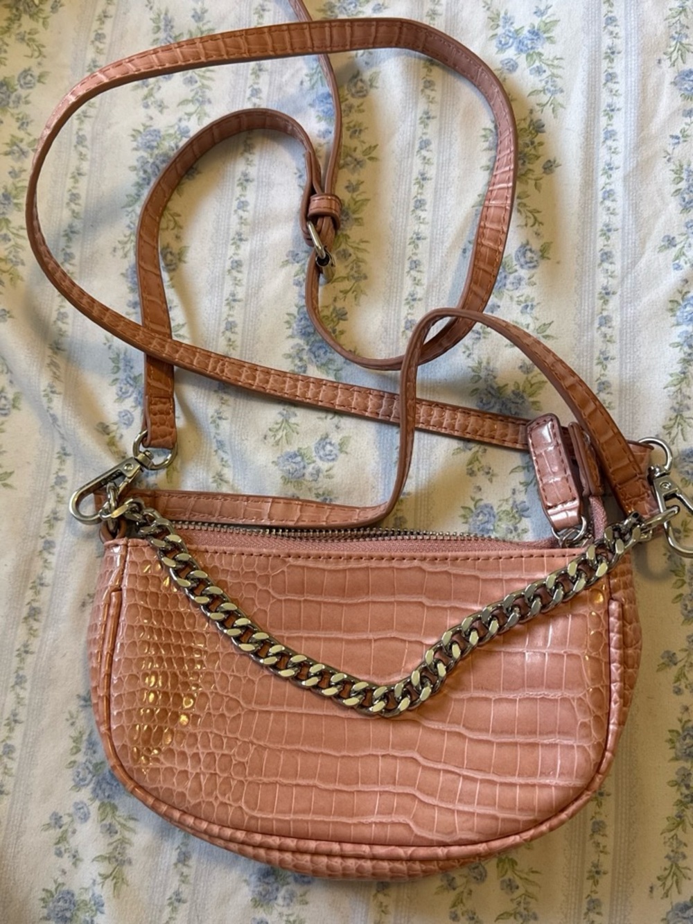 Urban Outfitters Rose Pink Croc-Embossed Crossbody Bag with Chain